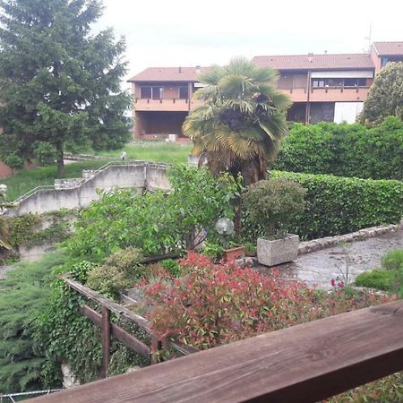 Appartamento Comodo Al Lago E Gardaland Кастелнуово дел Гарда Екстериор снимка